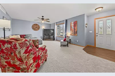 1426  Goldenrod Cir, West Bend, WI 53095 - Photo 8