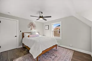 2046 S 94th St, West Allis, WI 53227 - Photo 16