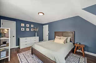 2046 S 94th St, West Allis, WI 53227 - Photo 12