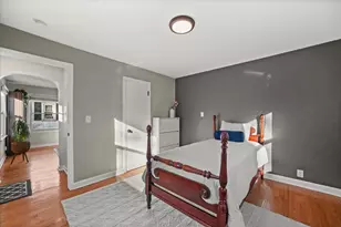 2046 S 94th St, West Allis, WI 53227 - Photo 24