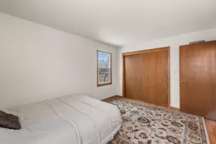 7101 S Countryside Dr, Franklin, WI 53132 - Photo 22