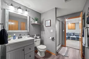 7277 S Dover Hill Ct, Franklin, WI 53132 - Photo 36