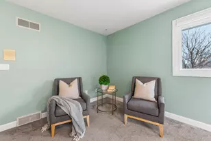 12272 W Morgan Oak Dr, Greenfield, WI 53228 - Photo 26