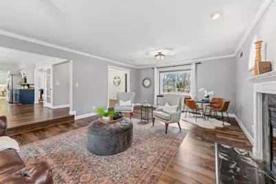 12272 W Morgan Oak Dr, Greenfield, WI 53228 - Photo 6