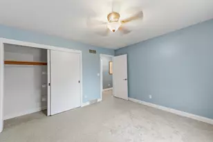 12272 W Morgan Oak Dr, Greenfield, WI 53228 - Photo 48