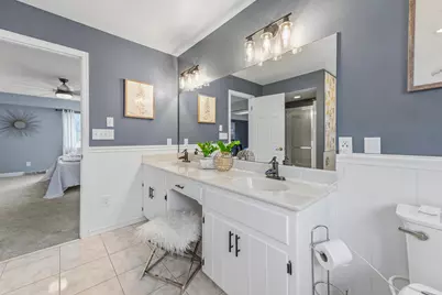 12272 W Morgan Oak Dr, Greenfield, WI 53228 - Photo 42