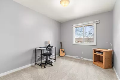 W163N11527  Windsor Ct #3, Germantown, WI 53022 - Photo 12