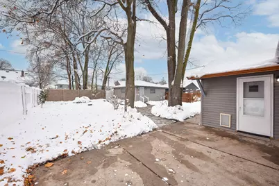 8105 W Townsend St, Milwaukee, WI 53222 - Photo 32
