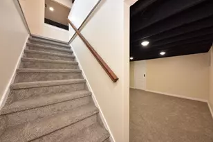 8105 W Townsend St, Milwaukee, WI 53222 - Photo 30