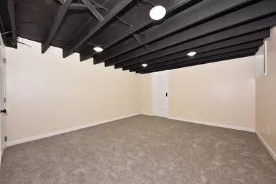 8105 W Townsend St, Milwaukee, WI 53222 - Photo 28