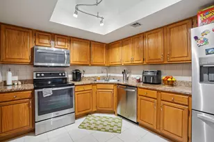 6565 N Green Bay Ave, Glendale, WI 53209 - Photo 8