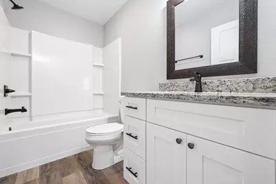 2105  Daisy Dr, West Bend, WI 53090 - Photo 24