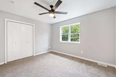 2105  Daisy Dr, West Bend, WI 53090 - Photo 28