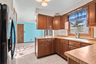 564 E Rhine St, Elkhart Lake, WI 53020 - Photo 4