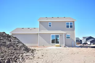 W197N5350 Lodgepole Ct, Menomonee Falls, WI 53051 - Photo 2