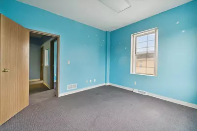 1109  55th St #4, Kenosha, WI 53140 - Photo 6