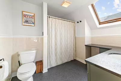 2555 N Pierce St, Milwaukee, WI 53212 - Photo 26