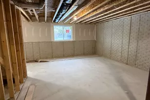 N162W21870 Poppy Rd, Jackson, WI 53037 - Photo 10