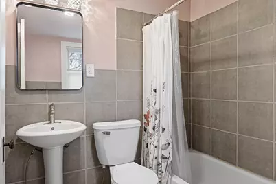 714 S 6th St, La Crosse, WI 54601 - Photo 20