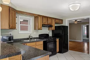 714 6th St, La Crosse, WI 54601 - Photo 8