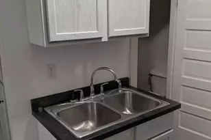 1620 Madison St, Manitowoc, WI 54220 - Photo 6