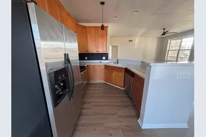 1203  Woodbury Cmn #C, Waukesha, WI 53189 - Photo 2