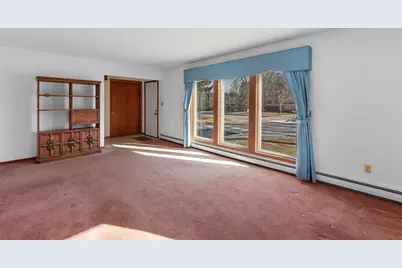 1015  Hillside Dr, Kewaskum, WI 53040 - Photo 4