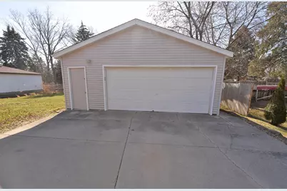 2613  Indian Trl, Racine, WI 53402 - Photo 24