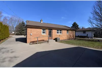 2613  Indian Trl, Racine, WI 53402 - Photo 32