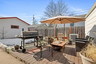 257 7th St, Winona, MN 55987 - Photo 4