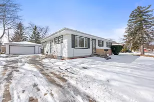 8913 W Daphne St, Milwaukee, WI 53224 - Photo 2