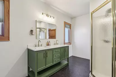 4836 W Wells St, Milwaukee, WI 53208 - Photo 18