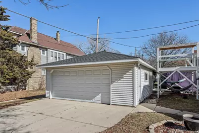 4836 W Wells St, Milwaukee, WI 53208 - Photo 40