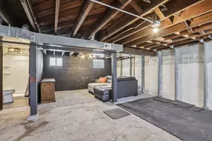 4836 W Wells St, Milwaukee, WI 53208 - Photo 36