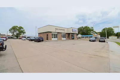 530  Lang Dr, La Crosse, WI 54603 - Photo 6