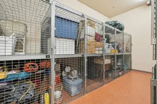 1924 N Hubbard St, Milwaukee, WI 53212 - Photo 38