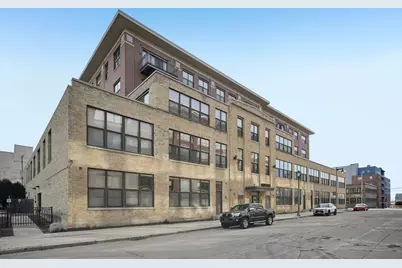 1924 N Hubbard St #417, Milwaukee, WI 53212 - Photo 1