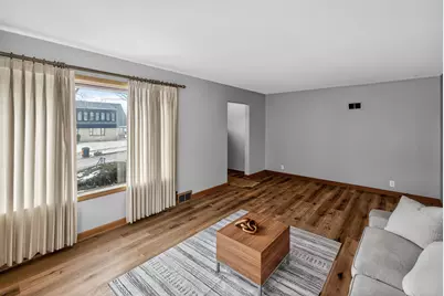 10708 W York Pl, Wauwatosa, WI 53222 - Photo 8