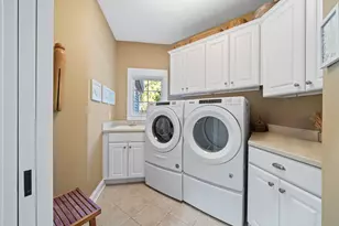 1180 Savannah Ct, Geneva, WI 53147 - Photo 14