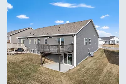 241  Silver Fox Dr, Kewaskum, WI 53040 - Photo 32