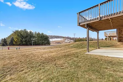 241  Silver Fox Dr, Kewaskum, WI 53040 - Photo 34