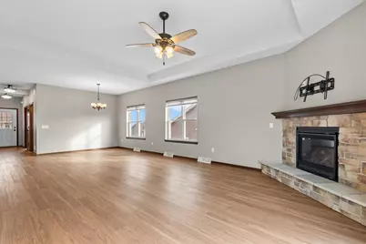 241  Silver Fox Dr, Kewaskum, WI 53040 - Photo 22