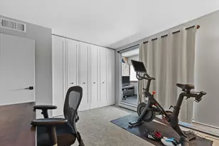 11936 W Mill Rd, Milwaukee, WI 53225 - Photo 16