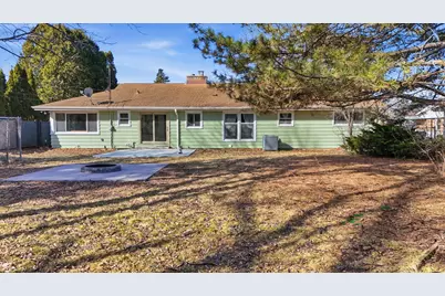 7216 N Mohawk Ave, Glendale, WI 53217 - Photo 32