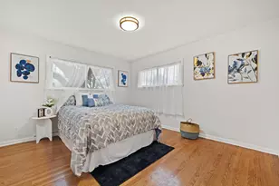 7216 N Mohawk Ave, Glendale, WI 53217 - Photo 18