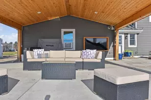 S21W27865 Kame Terrace, Waukesha, WI 53188 - Photo 48