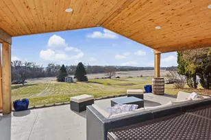 S21W27865 Kame Terrace, Waukesha, WI 53188 - Photo 12