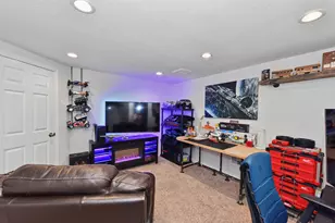 S21W27865 Kame Terrace, Waukesha, WI 53188 - Photo 40