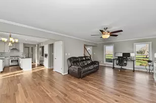 S21W27865 Kame Terrace, Waukesha, WI 53188 - Photo 8