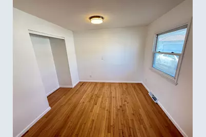 8707 W Petersik St, Milwaukee, WI 53224 - Photo 6